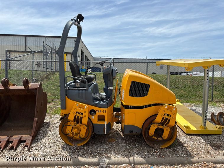 image for item EO4341 2010 Volvo DD24 double drum vibratory roller