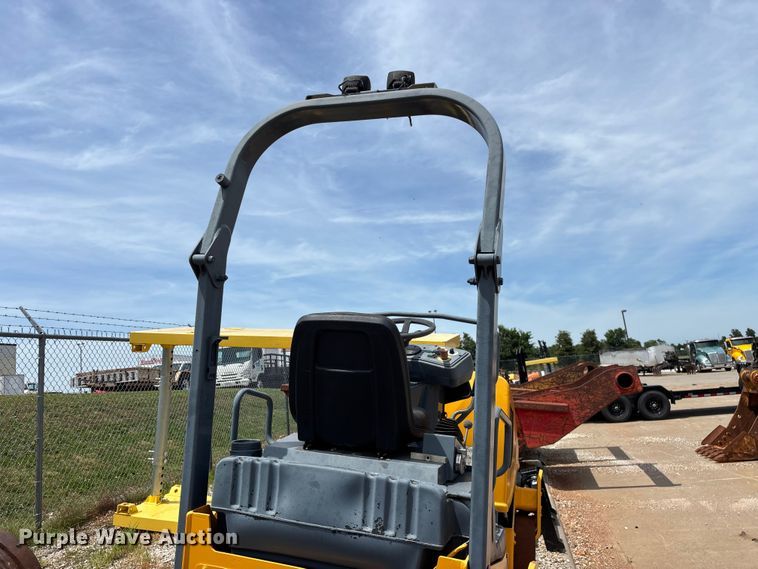 image for item EO4341 2010 Volvo DD24 double drum vibratory roller