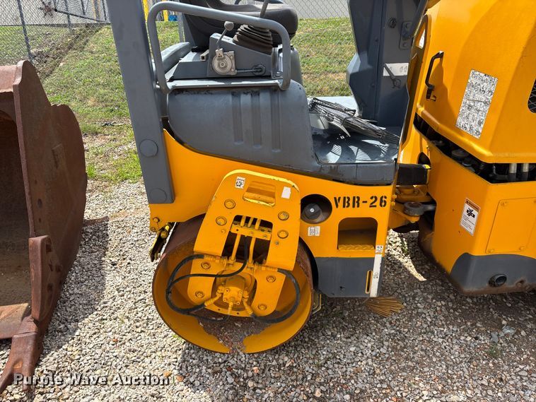 image for item EO4341 2010 Volvo DD24 double drum vibratory roller