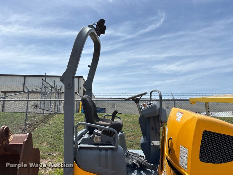 image for item EO4341 2010 Volvo DD24 double drum vibratory roller