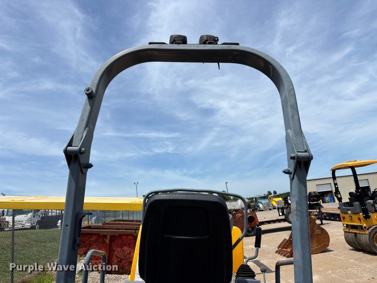 image for item EO4341 2010 Volvo DD24 double drum vibratory roller