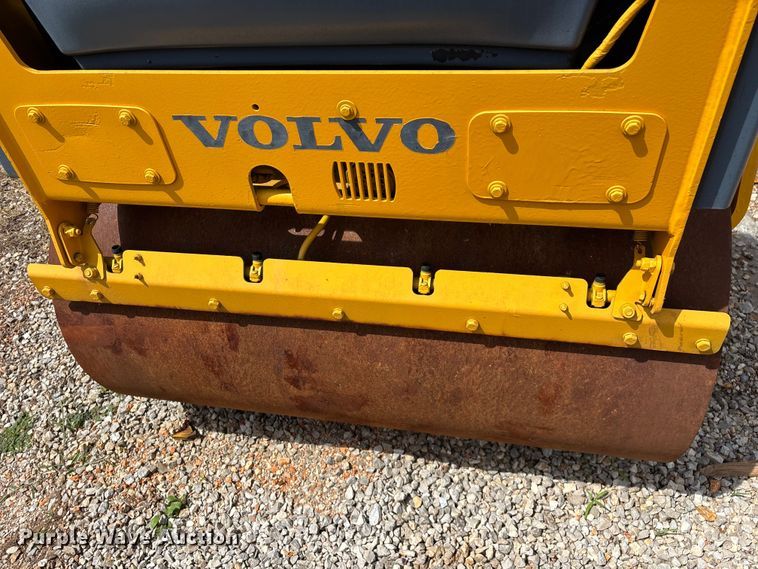 image for item EO4341 2010 Volvo DD24 double drum vibratory roller