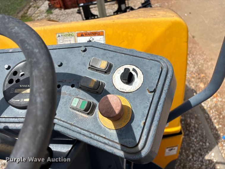 image for item EO4341 2010 Volvo DD24 double drum vibratory roller