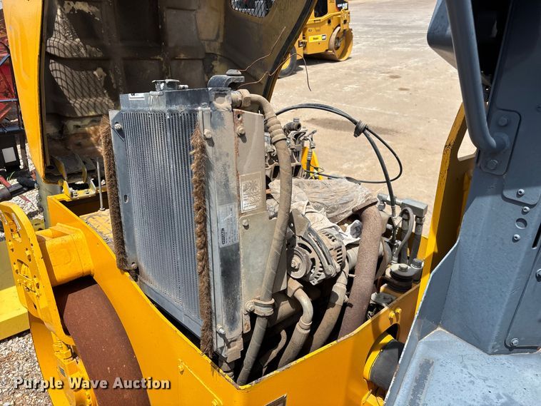 image for item EO4341 2010 Volvo DD24 double drum vibratory roller