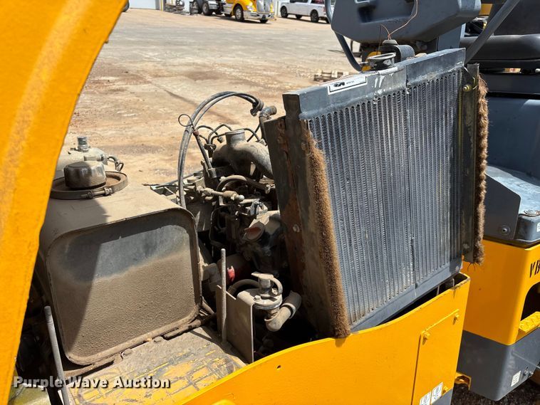 image for item EO4341 2010 Volvo DD24 double drum vibratory roller