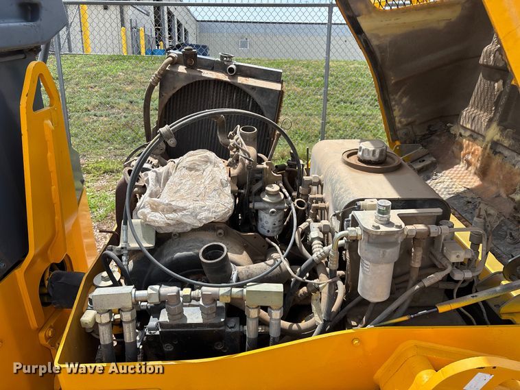 image for item EO4341 2010 Volvo DD24 double drum vibratory roller