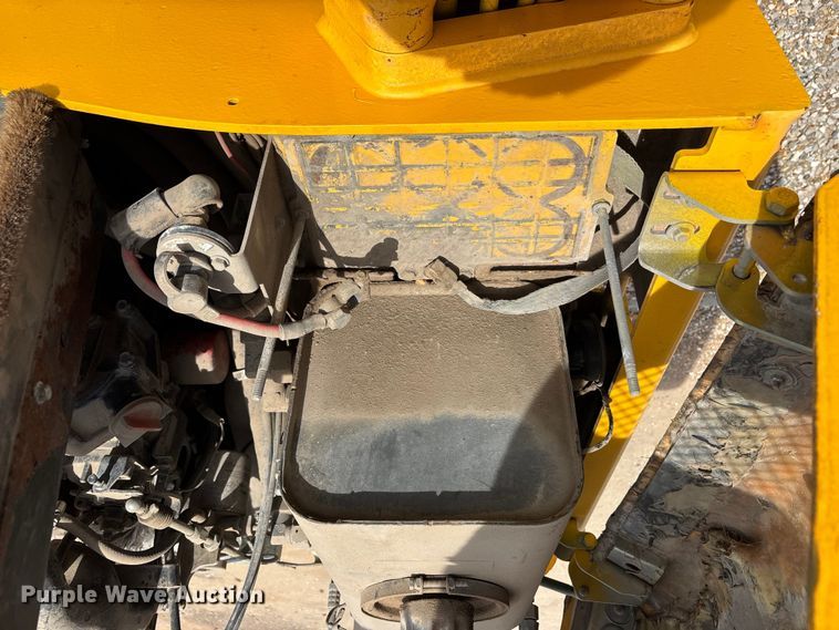 image for item EO4341 2010 Volvo DD24 double drum vibratory roller