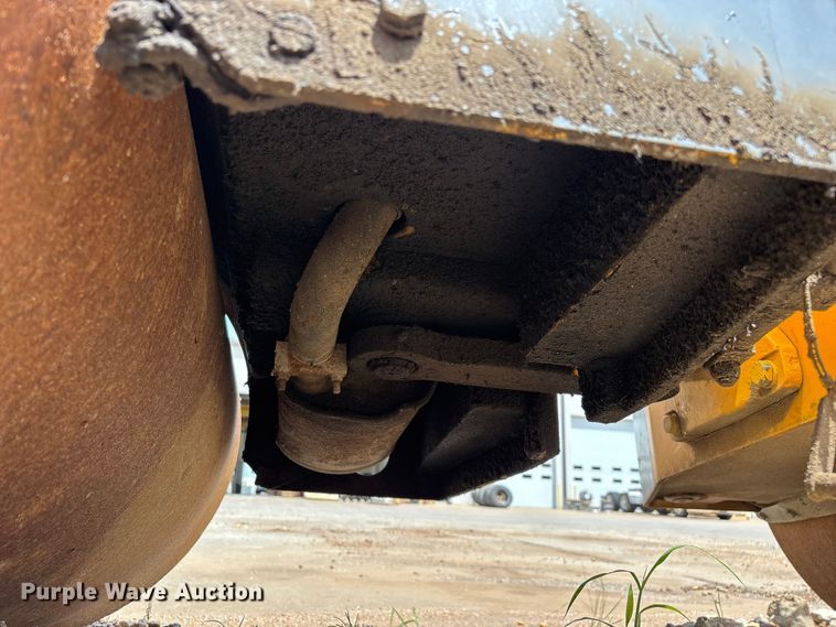 image for item EO4341 2010 Volvo DD24 double drum vibratory roller