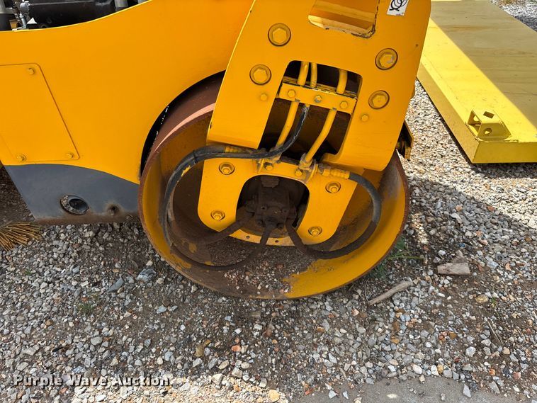 image for item EO4341 2010 Volvo DD24 double drum vibratory roller