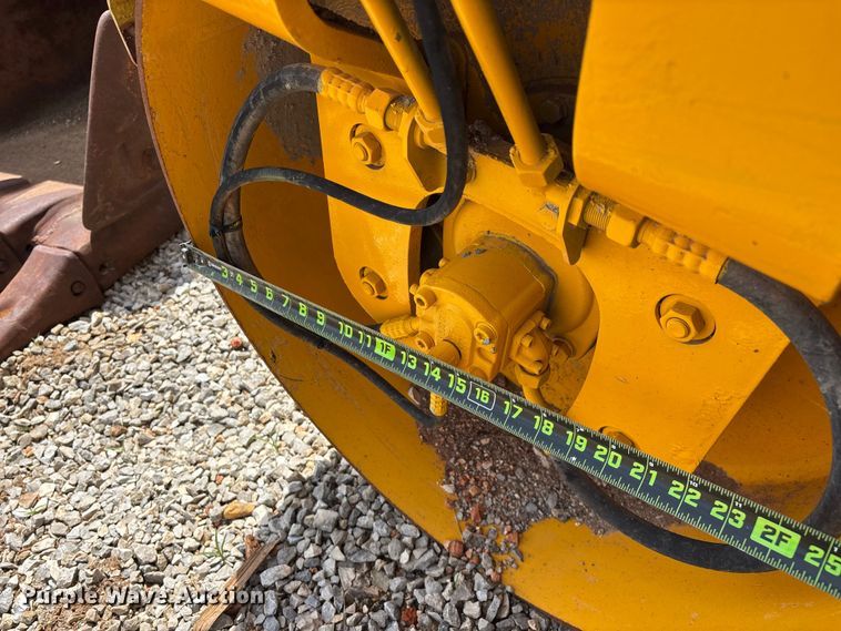 image for item EO4341 2010 Volvo DD24 double drum vibratory roller