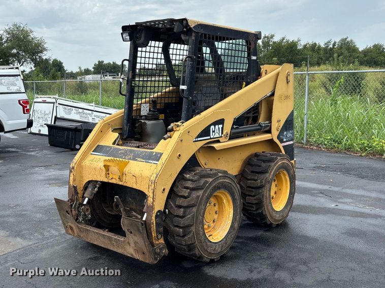 2005 Caterpillar 236B skid steer loader