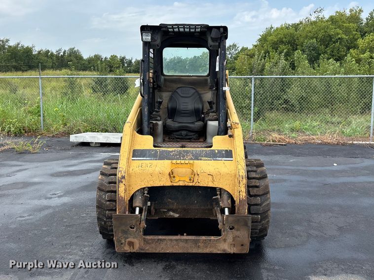 image for item EO4449 2005 Caterpillar 236B skid steer loader