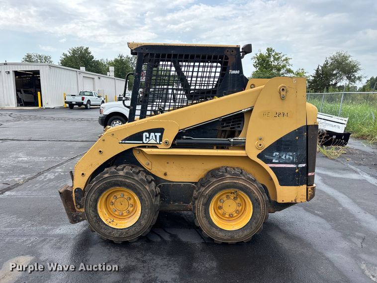 image for item EO4449 2005 Caterpillar 236B skid steer loader
