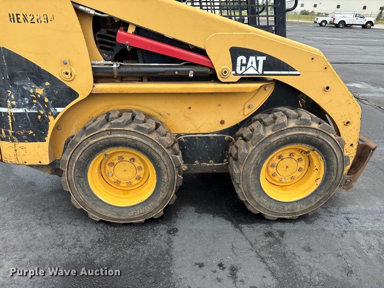 image for item EO4449 2005 Caterpillar 236B skid steer loader