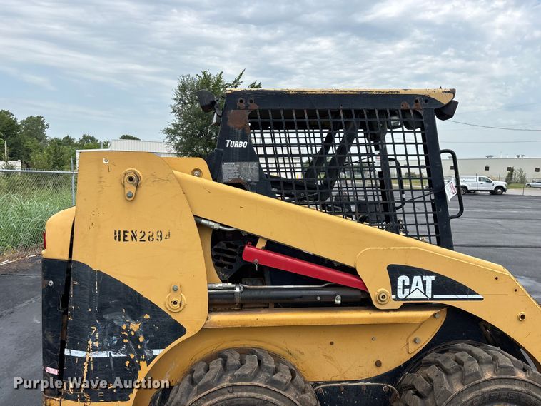image for item EO4449 2005 Caterpillar 236B skid steer loader