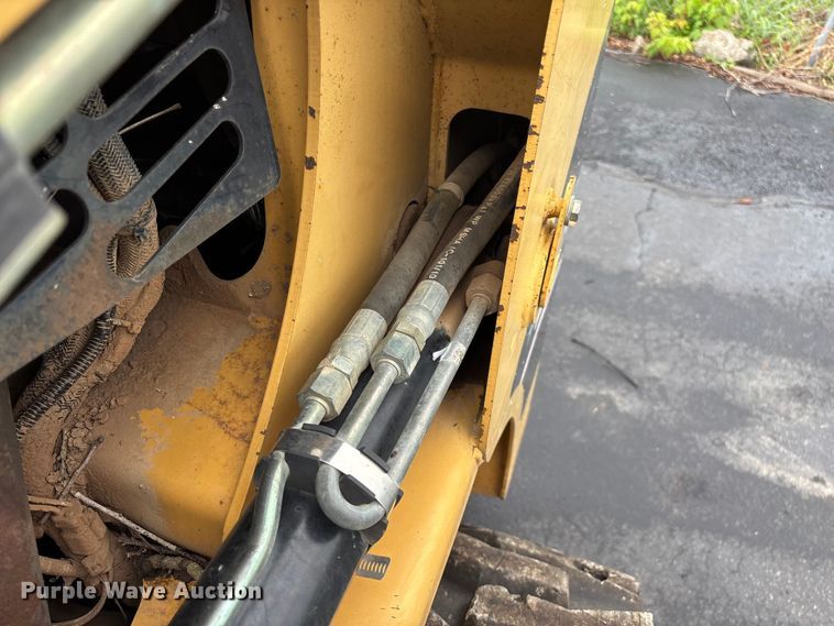 image for item EO4449 2005 Caterpillar 236B skid steer loader