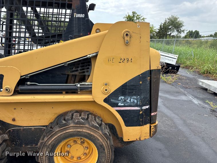 image for item EO4449 2005 Caterpillar 236B skid steer loader