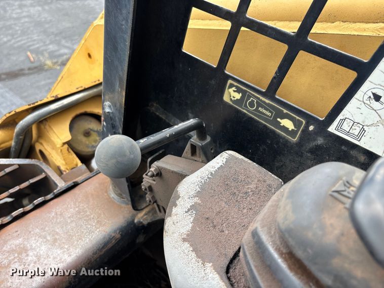 image for item EO4449 2005 Caterpillar 236B skid steer loader