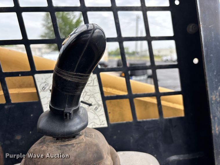 image for item EO4449 2005 Caterpillar 236B skid steer loader