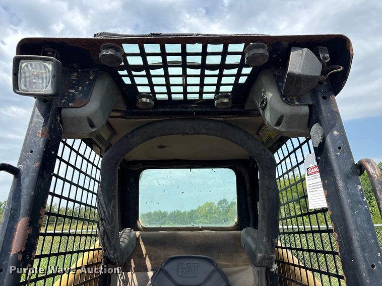 image for item EO4449 2005 Caterpillar 236B skid steer loader
