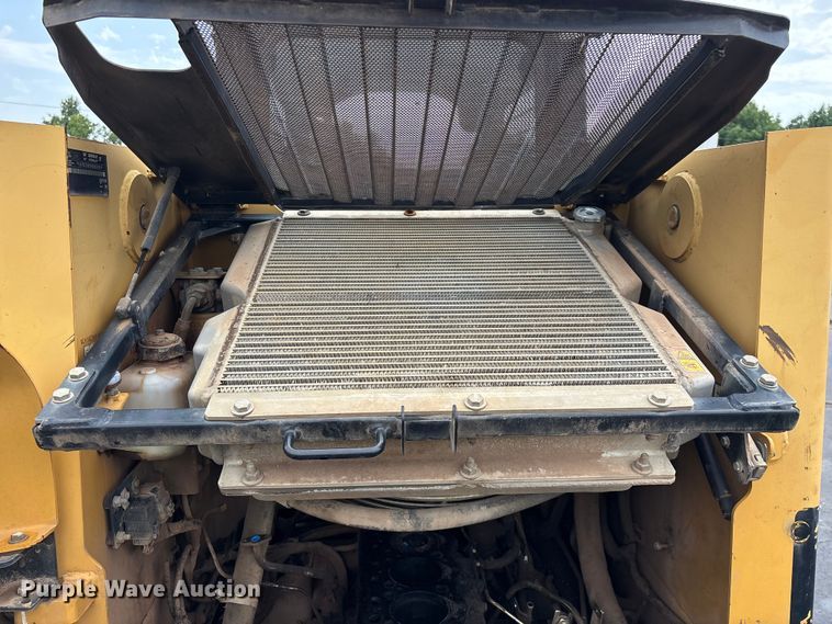 image for item EO4449 2005 Caterpillar 236B skid steer loader