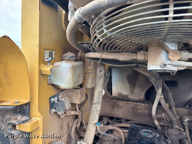 image for item EO4449 2005 Caterpillar 236B skid steer loader