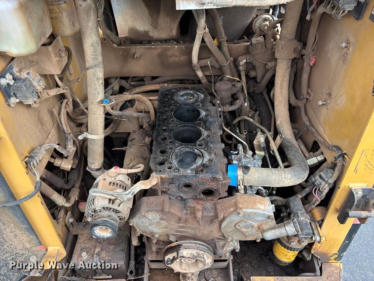 image for item EO4449 2005 Caterpillar 236B skid steer loader