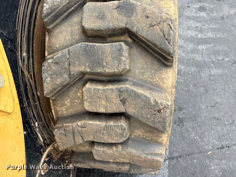 image for item EO4449 2005 Caterpillar 236B skid steer loader