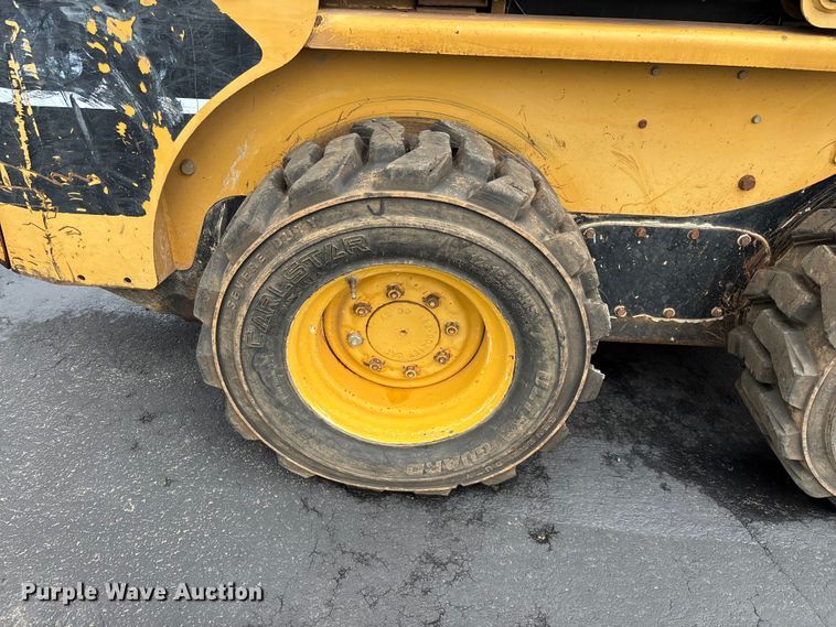 image for item EO4449 2005 Caterpillar 236B skid steer loader