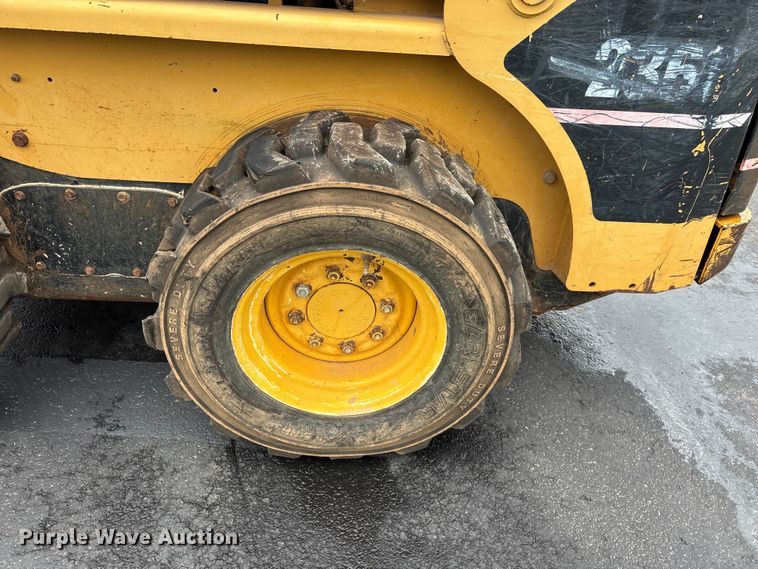 image for item EO4449 2005 Caterpillar 236B skid steer loader