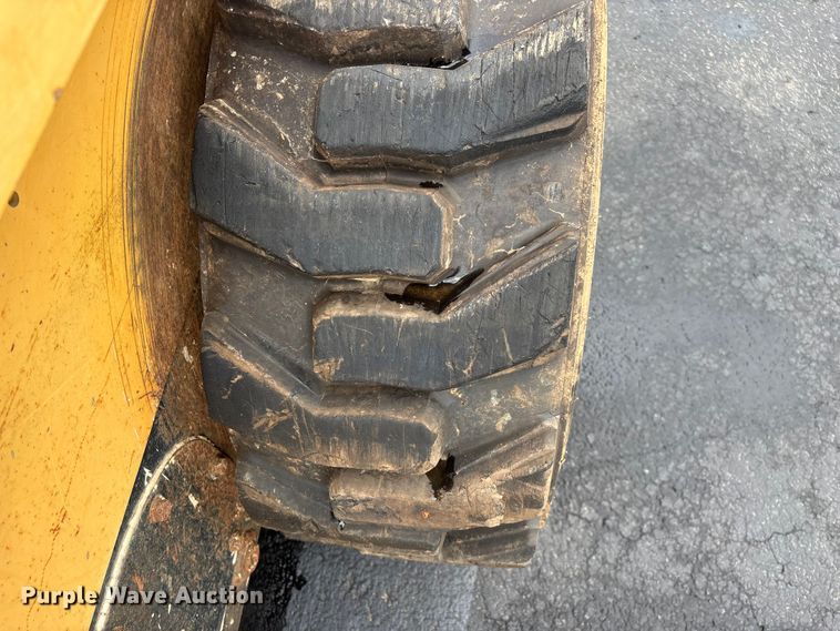 image for item EO4449 2005 Caterpillar 236B skid steer loader