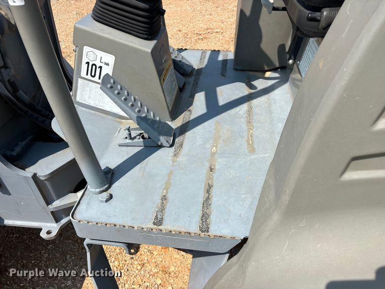 image for item EO4450 2015 Takeuchi TW40 compact wheel loader