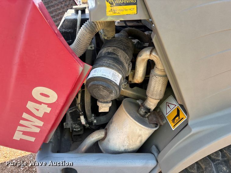 image for item EO4450 2015 Takeuchi TW40 compact wheel loader