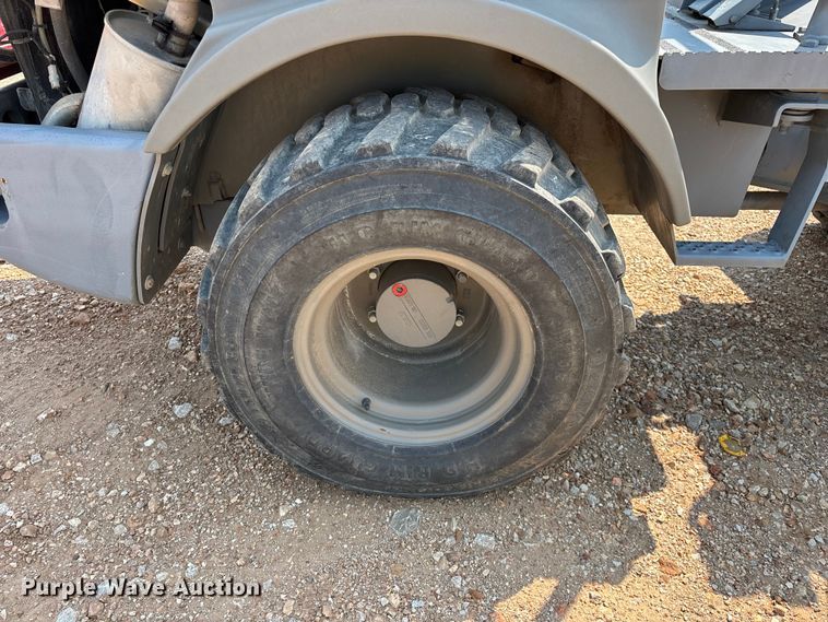 image for item EO4450 2015 Takeuchi TW40 compact wheel loader