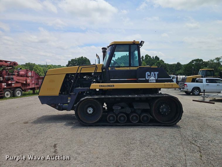 image for item EO7445 1994 Caterpillar Challenger 75C tractor