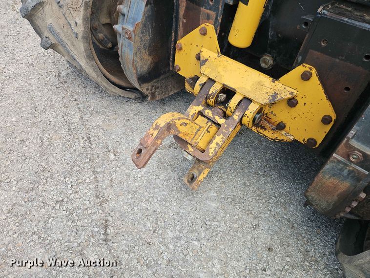 image for item EO7445 1994 Caterpillar Challenger 75C tractor