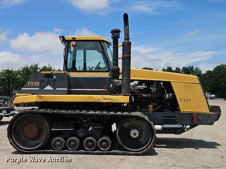 image for item EO7488 1996 Caterpillar Challenger 75C tractor