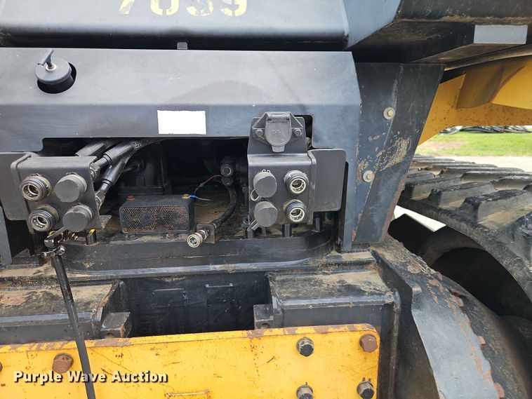 image for item EO7488 1996 Caterpillar Challenger 75C tractor