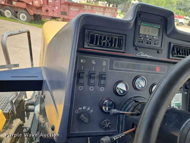image for item EO7488 1996 Caterpillar Challenger 75C tractor