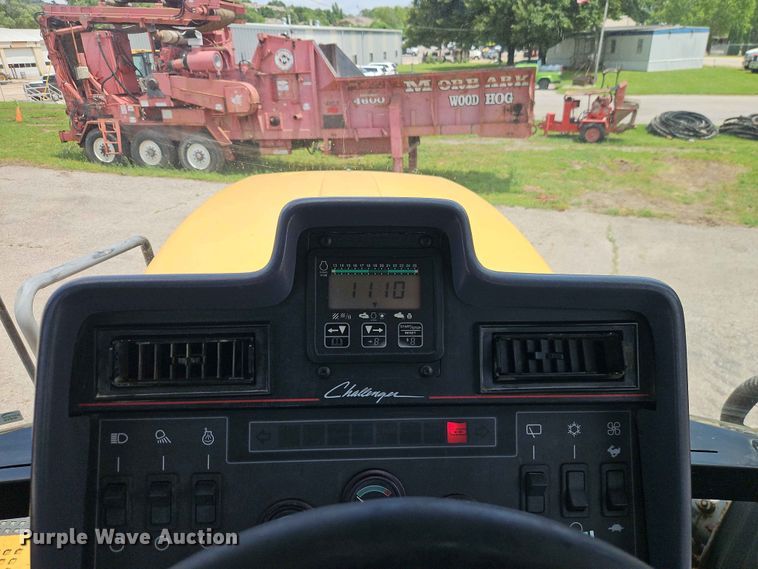 image for item EO7488 1996 Caterpillar Challenger 75C tractor