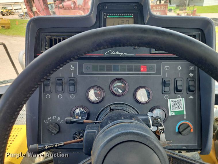 image for item EO7488 1996 Caterpillar Challenger 75C tractor