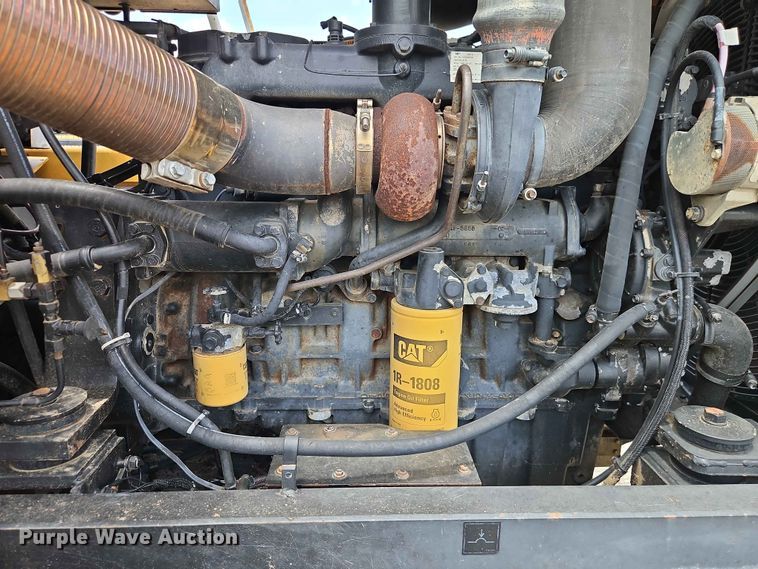image for item EO7488 1996 Caterpillar Challenger 75C tractor