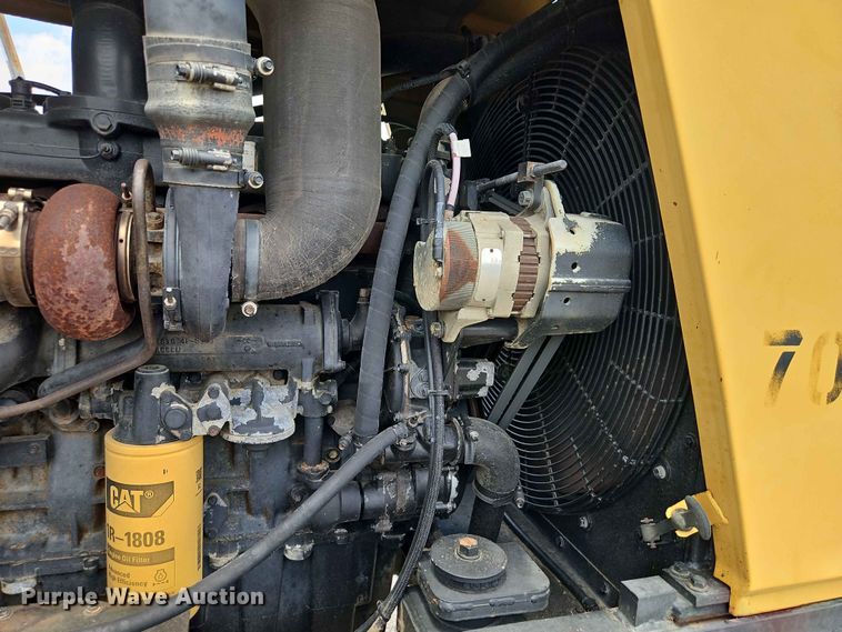 image for item EO7488 1996 Caterpillar Challenger 75C tractor