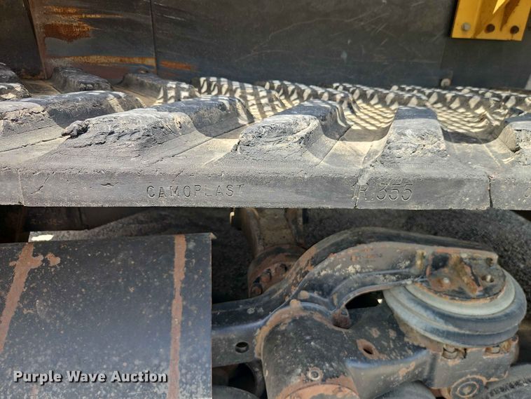 image for item EO7488 1996 Caterpillar Challenger 75C tractor
