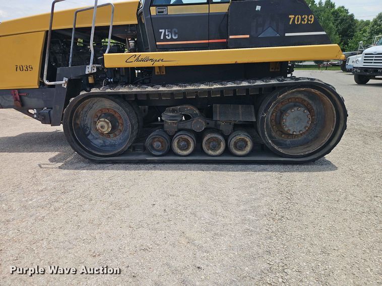 image for item EO7488 1996 Caterpillar Challenger 75C tractor