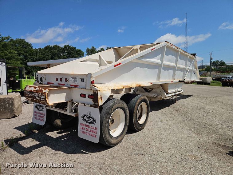 image for item EO7498 1995 Corn Belt Manufacturing Co., Inc. bottom dump trailer