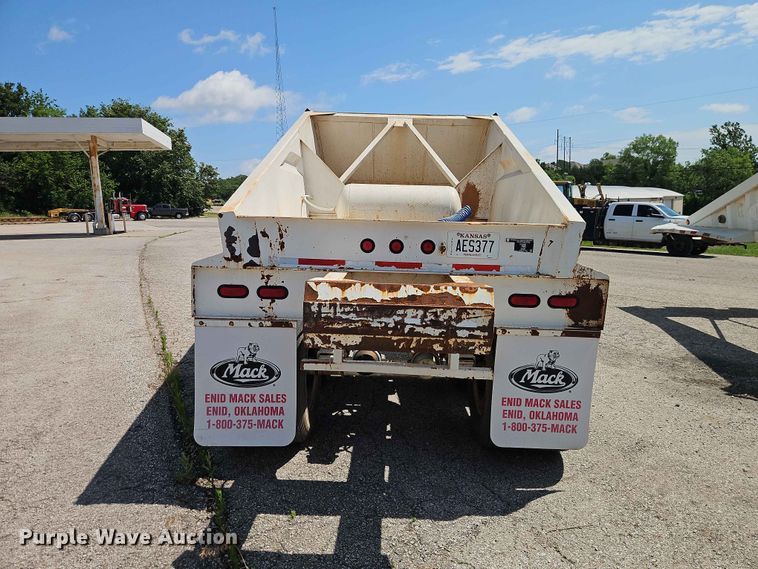 image for item EO7498 1995 Corn Belt Manufacturing Co., Inc. bottom dump trailer
