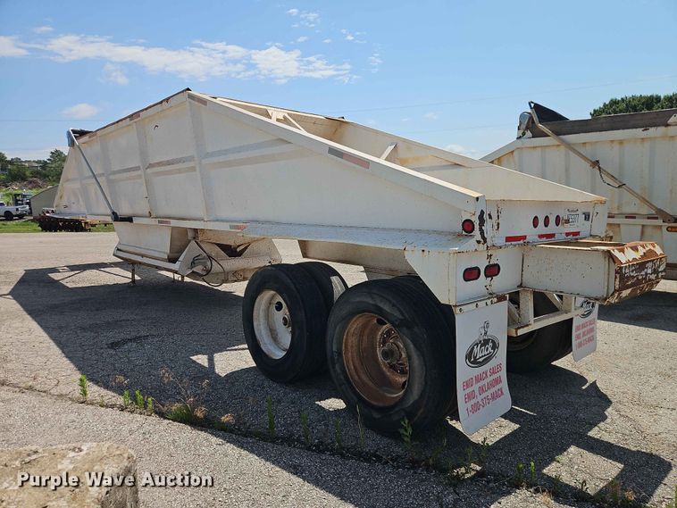image for item EO7498 1995 Corn Belt Manufacturing Co., Inc. bottom dump trailer