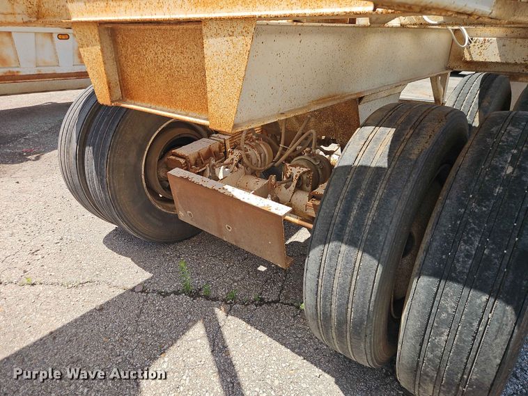 image for item EO7498 1995 Corn Belt Manufacturing Co., Inc. bottom dump trailer