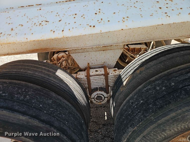 image for item EO7498 1995 Corn Belt Manufacturing Co., Inc. bottom dump trailer